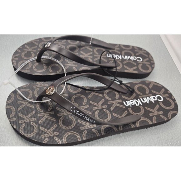 Women’s Sandals Flipflops  Size 6M Calvin klein  Brown Multi Logo Print - Picture 4 of 8